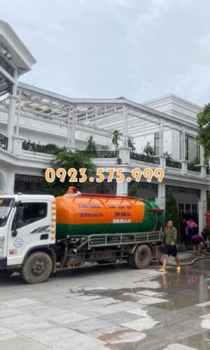 Hút bể phốt tại Nho Quan giá rẻ, phục vụ 24/7, có mặt sau 15 phút - 0963.613.536 3 Hút bể phốt cho nhà hàng lớn tại Nho Quan