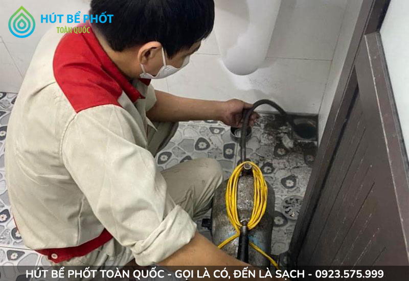 Thông cống nghẹt tại KĐT Vạn Phúc City uy tín, giá chỉ từ 69k, BH 3 năm 6 Thông cống nghẹt tại KĐT Vạn Phúc City