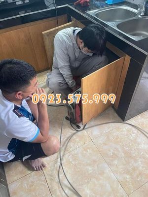 Thông tắc cống tại Cầu Giấy