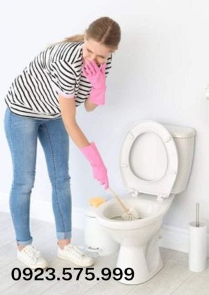 Nhà vệ sinh xuất hiện mùi lạ chính là lúc khách hàng cần đến dịch vụ thông tắc cống