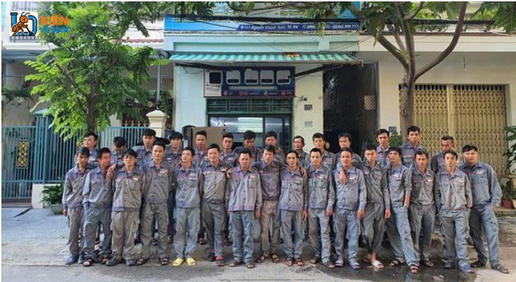 đội ngũ thông tắc cống tại Lạc Thủy