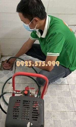 Máy hút giúp thông tắc cống nhanh - gọn - hiệu quả