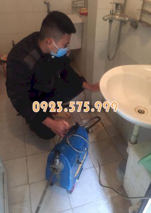 Kiến Vệ Sinh luôn tuân thủ quy trình xử lý tắc cống đảm bảo hiệu quả 100%