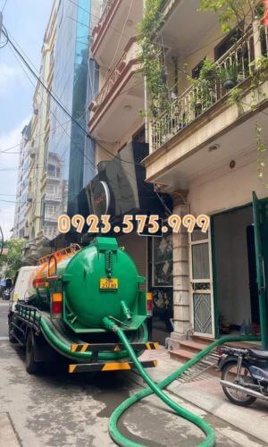 Công ty sử dụng hệ thống máy móc chuyên dụng, tân tiến, phục vụ khách hàng 24/24